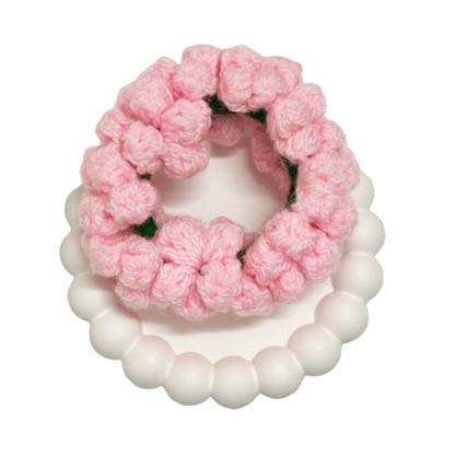 Pink crochet gajra scrunchie set — handmade Indian floral hair accessory